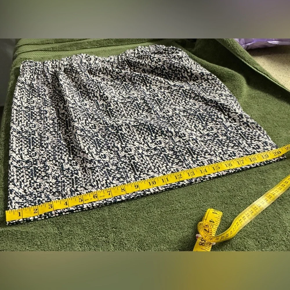 Ann Taylor NWT Skirt - Picture 8 of 8